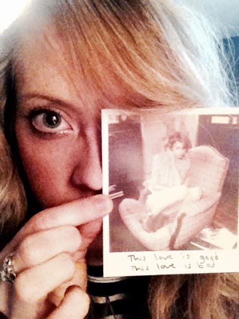 jillianaugusta's tweet photo. This love is glowing in the dark 💜🌕 #BUY1989TODAY #taylurking #TS1889 http://t.co/IVr3APEdAy