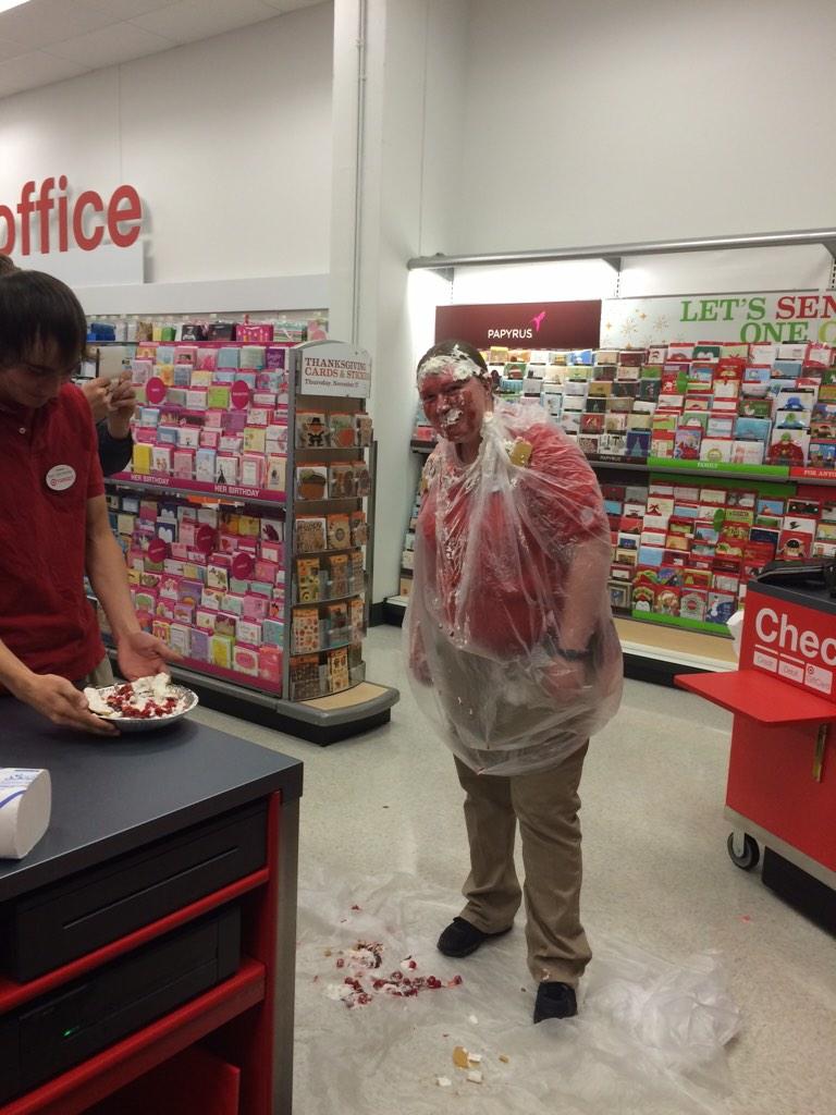 EdinJulie's tweet photo. Pie the lod day! #redcardnation #bestteaminretail  @pear_laura @Karl___Anderson @jennifersouch @englishpywell http://t.co/soQr6MEdhG