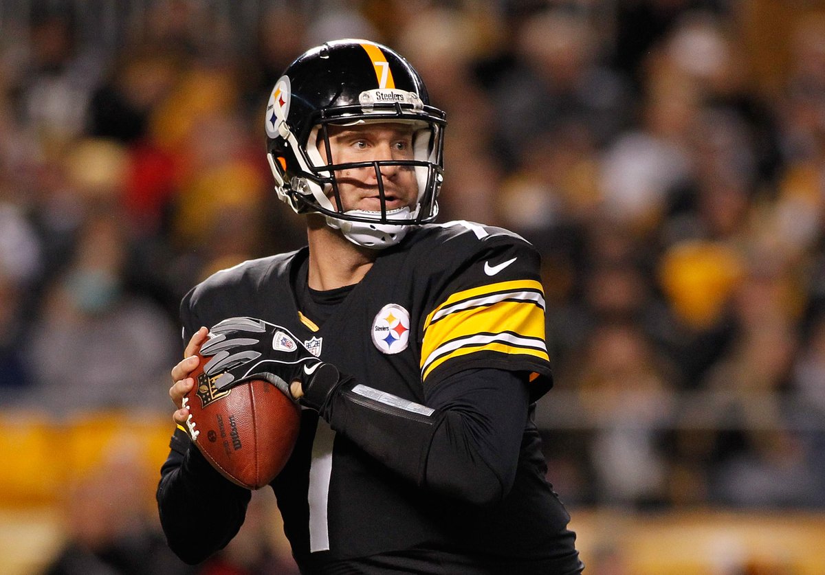 ESPNNFL's tweet photo. HISTORY!!

Ben Roethlisberger is the first player in NFL history to throw 12 TDs in a 2-game span. http://t.co/sk2ZBGlroG