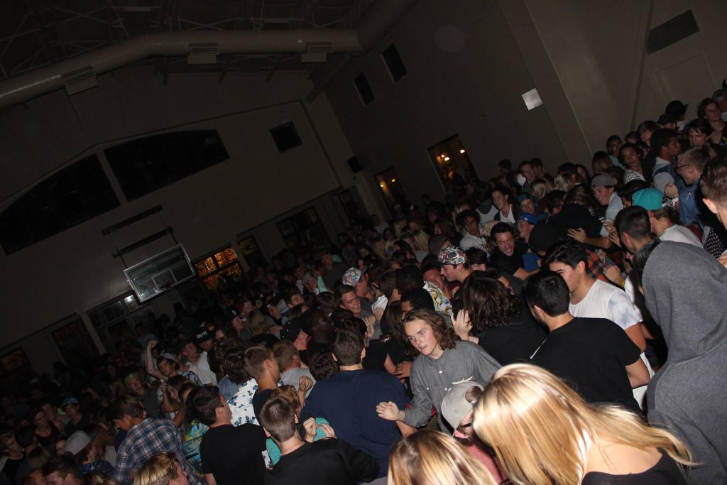 ProjectMckell's tweet image. THANKS FOR COMING OUT! 900+ PEOPLE! Check out these sick pics and get ready for a part 2! m.facebook.com/UtahPartyPhoto…