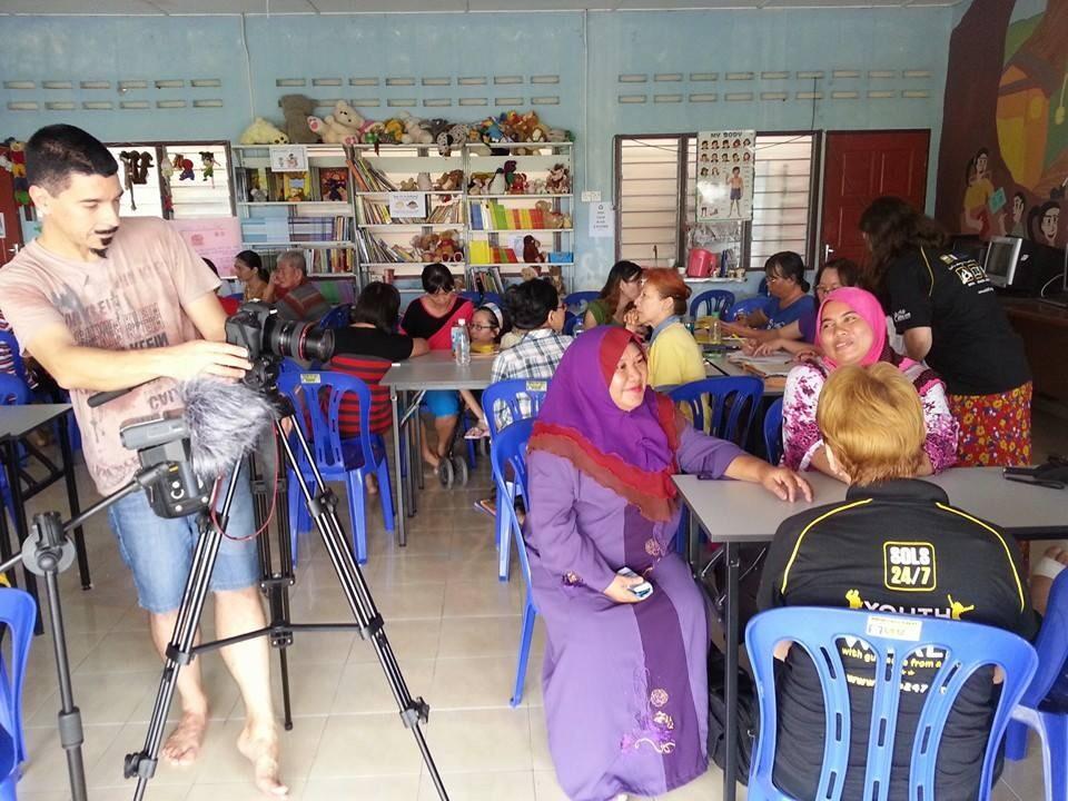 SOLS_Foundation's tweet photo. First stop on #teamSOLS impact analysis #documentary is SOLS-BMF Malim Nawar community centre! http://t.co/ROiqFMBLd3