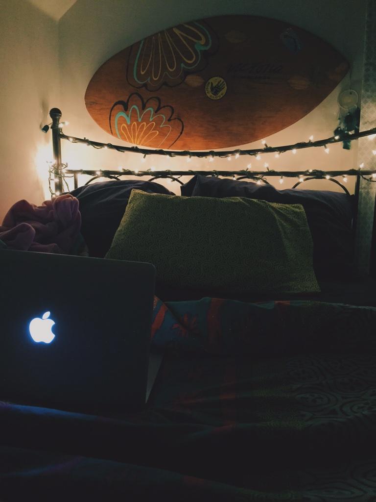 achaqueso's tweet image. Soooo Christmas lights, yeah? #superbasic #amihipsteryet