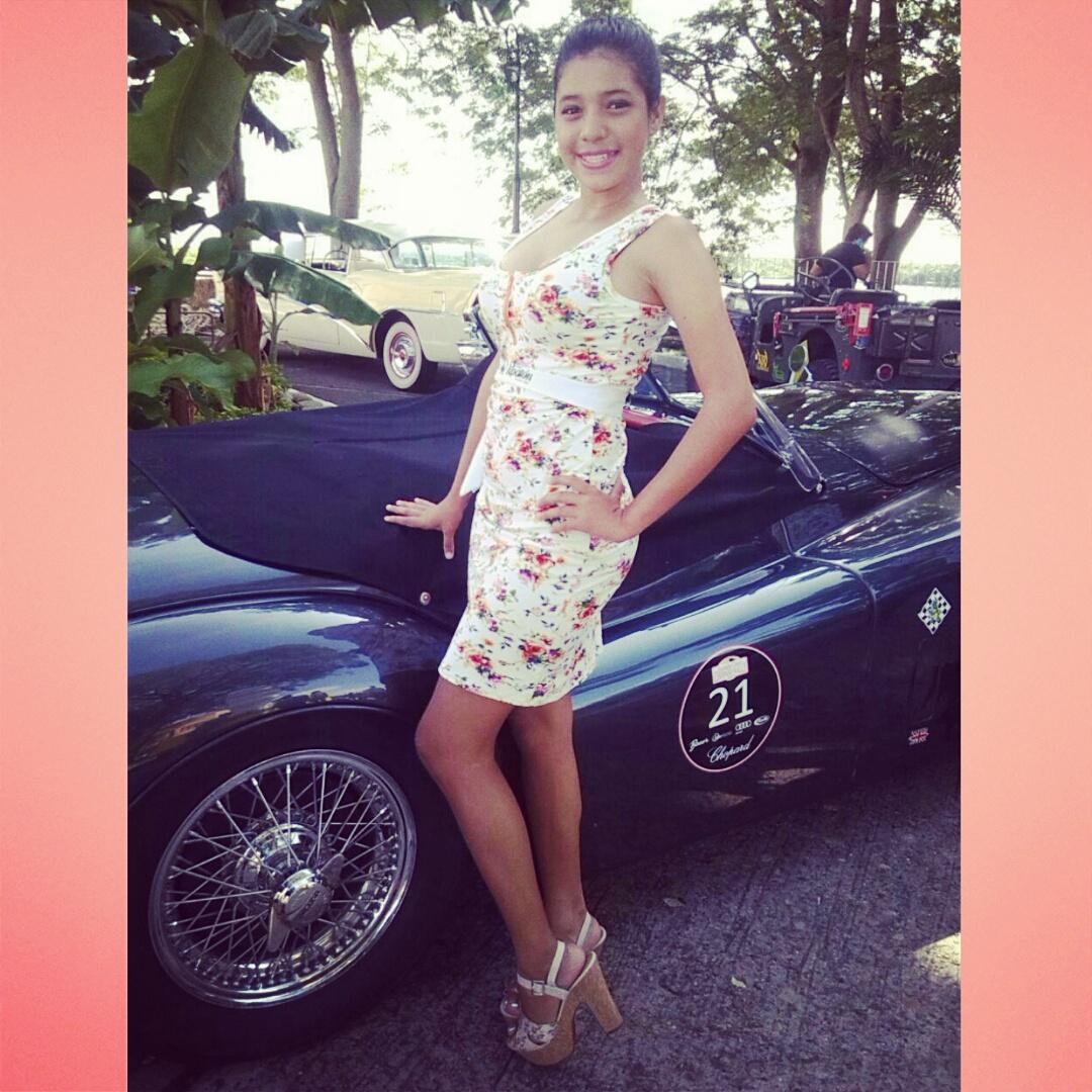 AngieCRincon's tweet photo. #Fiestasdelpetroleo.. #Modelodeprotocolo..<3 http://t.co/WvwHx7QwQY