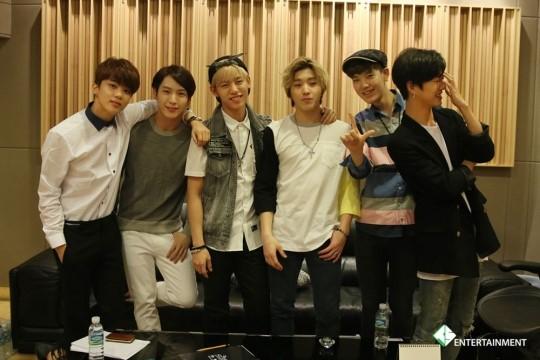 bysfansite's tweet photo. There's no much time left! Let's show them how united and awesome KPOP is! http://t.co/rgqJznDR8p http://t.co/JDtmZjIuQx