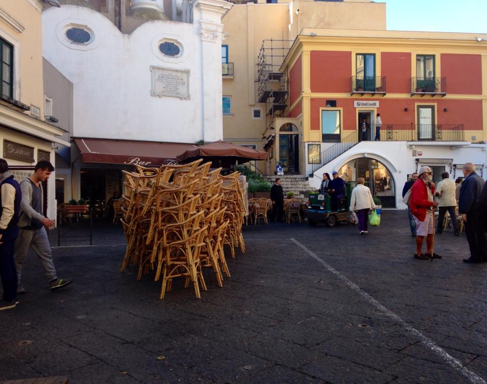 Capri.it tweet media