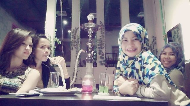 imas1892's tweet photo. W/@marmutmamut @kheyyeti ,nden :* http://t.co/HYA1JHe688