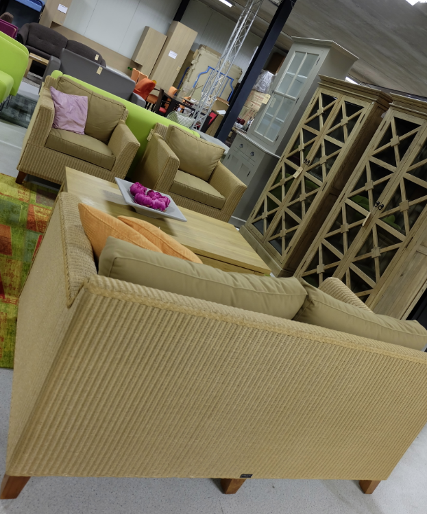 A7 outlet tweet media