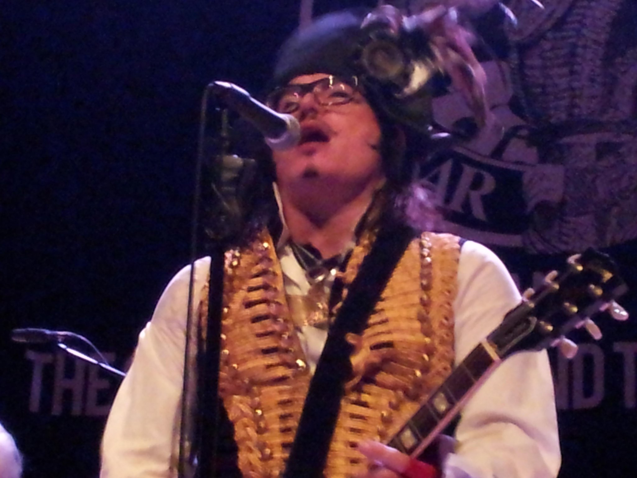 HAPPY 60th BIRTHDAY ADAM ANT!! Love this pic. I cried when he sang Wonderful in Liverpool 2 yrs ago 