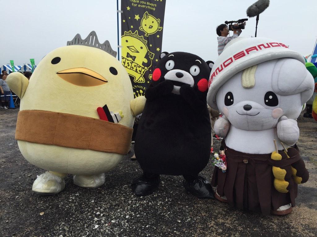 barysan's tweet photo. ゆるキャラグランプリ2014inあいちセントレアに来てくれた沢山のみなさん！三日間悪天候で大変なのに来てくれて本当にありがとう！バリィさんエントリーしてなかったのに投票にブースまで来てくれた人もありがとう！ほなまたねー(・∀・) http://t.co/iqMdkektRL