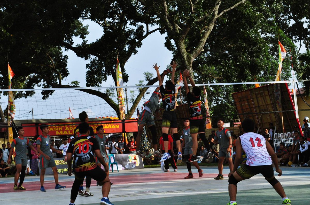 VolleySmandu's tweet photo. yak!! http://t.co/tEXRu3kgj8