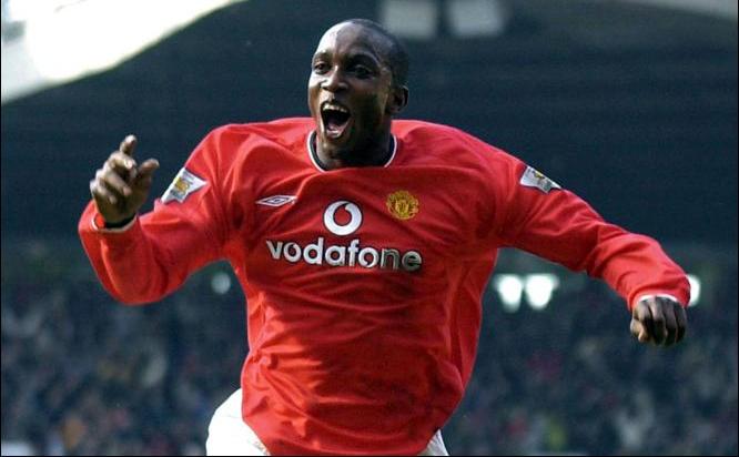 Happy Birthday LEGEND! Dwight Yorke! He turn 43 today! Remessage if you wish too! 