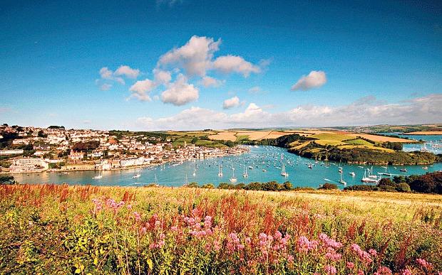Are you fortunate enough to live in one of Britain's top 20 coastal towns? bit.ly/10imPmM