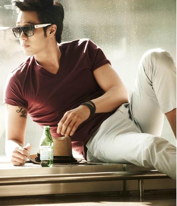 Its So Ji Subs birthday too! Happy birthday! :D For some So Ji Sub Pure Pretty, go here:  :) 