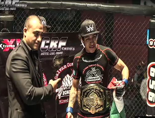 TVRESUMENMMA's tweet photo. El campeón de CRF nos acompaño en nuestro programa Daniel "el cazador " Salas @ResumenMMA http://t.co/VPwvsupfve