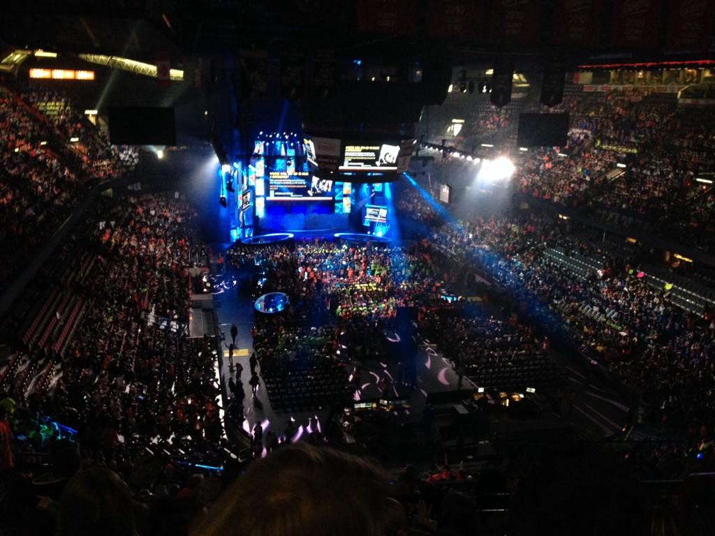 mimipookie's tweet photo. #WeDay #putitonthebigscreen http://t.co/hVBHOIUsTt