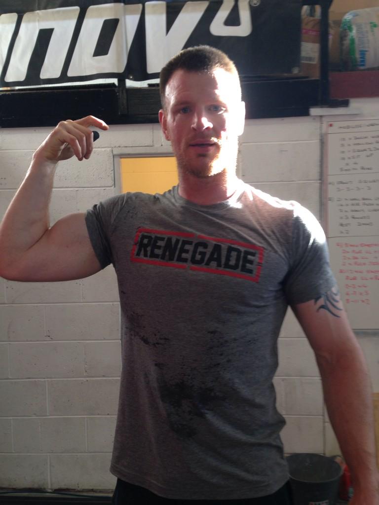 CrossfitFaction's tweet photo. Thank you @renegadebox for the awesome stash! 💪 just tried it out with some gassy OMEM! http://t.co/s6ymhPlQ7C