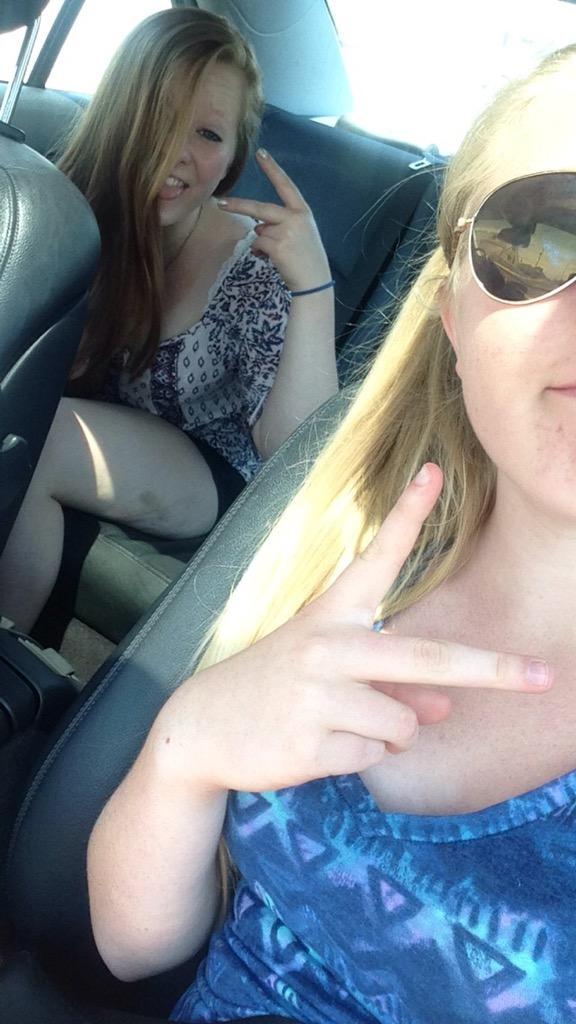 cecemcdermott's tweet photo. HAPPY BIRTHDAY TO MY BEST FRIEND !! I HOPE YOU HAVE AN AMAZING DAY I LOVE YOU SO MUCH🎉💘 @nicolebasilex http://t.co/hqpeVjnctp