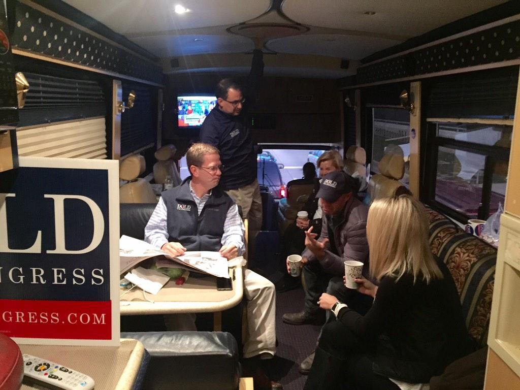 ROBERTDOLD's tweet photo. Team Dold's Working Together Bus tour is wheels up at 6:17am for another busy day out in #IL10 http://t.co/8tM89lQccA