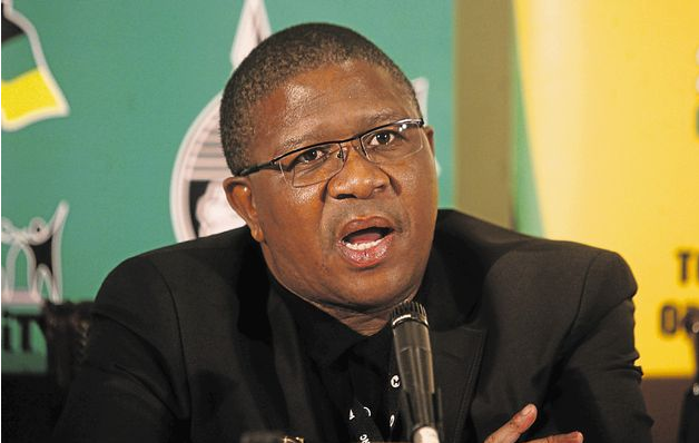 TimesLIVE's tweet image. &apos;Gareth Cliff is suffering from Verwoerd hangover&apos;: Fikile Mbalula bit.ly/1yQihQC