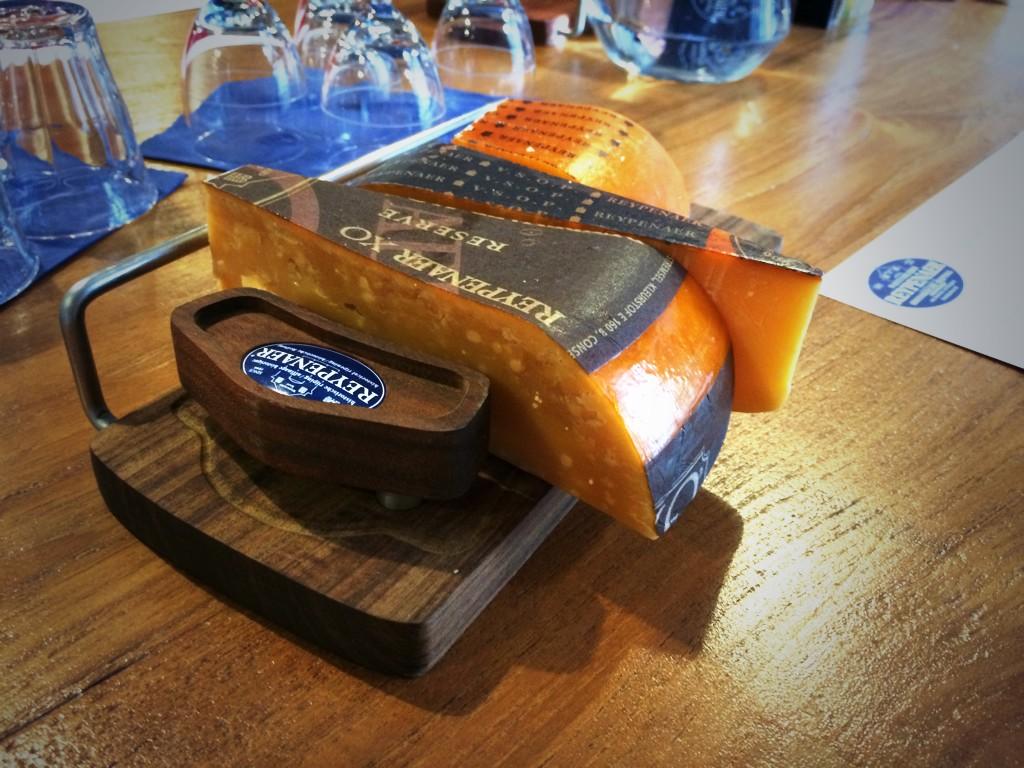 Frank_Lindner's tweet image. Met de #fipioneers van @foodinspiration op toer door Woerden e/o. @Reypenaer @carlsiegert en @DeTruffel. Smaakvol!