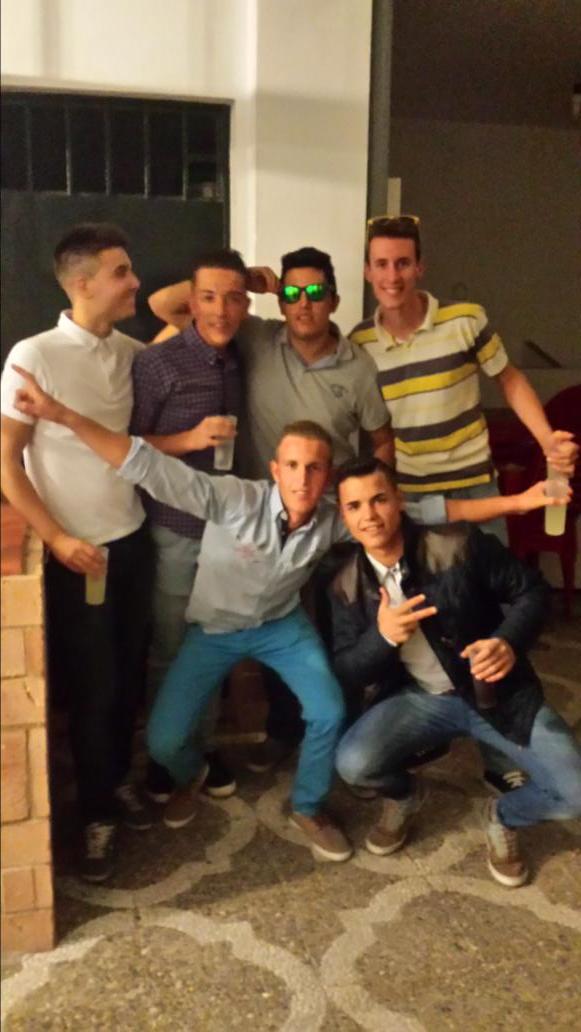 antoniogv95's tweet photo. Que gran finde con los mejores http://t.co/uJMsxBIBTk