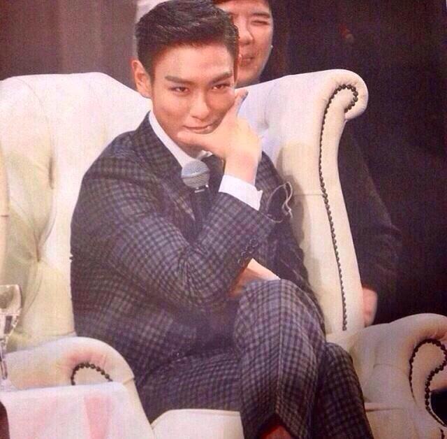 big_T_bang's tweet photo. ひょんお誕生日おめでとう〜
かっこいいひょんも
かわいいひょんも大好きですー！！ http://t.co/ru1T91Ldd7