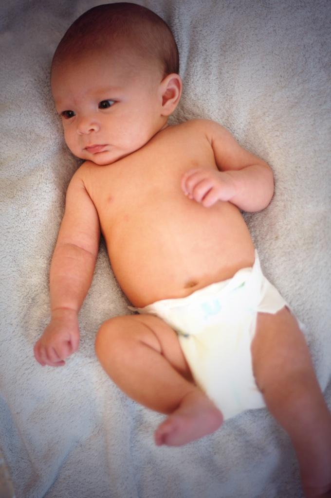 _OohLaLaura_'s tweet photo. Happy #4months my cute little Mason! #Baby #cutebabies #babyboy #infant #love ❤️ http://t.co/QbJxXx0wD0