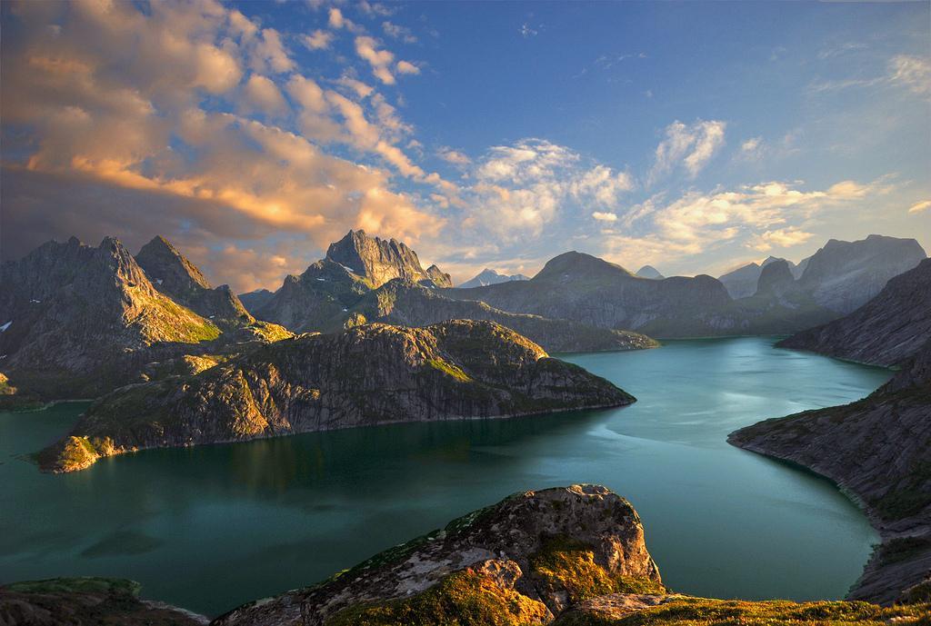 ImagesEarth's tweet image. Norway