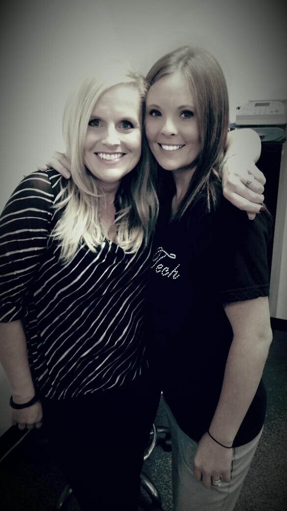 MsILoveBaseball's tweet photo. Monday FUNday with my girl ๐ #clubPROMISE #clubHELL #somefools http://t.co/cfU78zUePg
