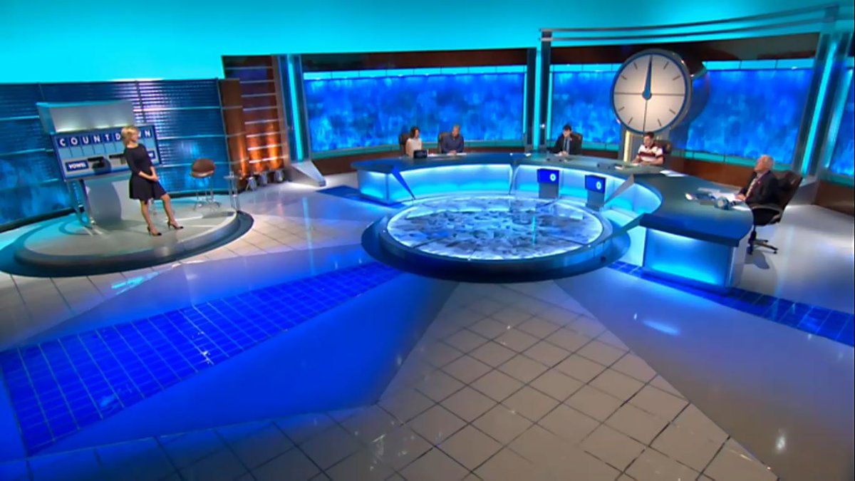 RachelRileyFC's tweet photo. Rachel Riley #Countdown 03/11/2014 #StartOfTheShow [1] http://t.co/LuYy9q1zPT