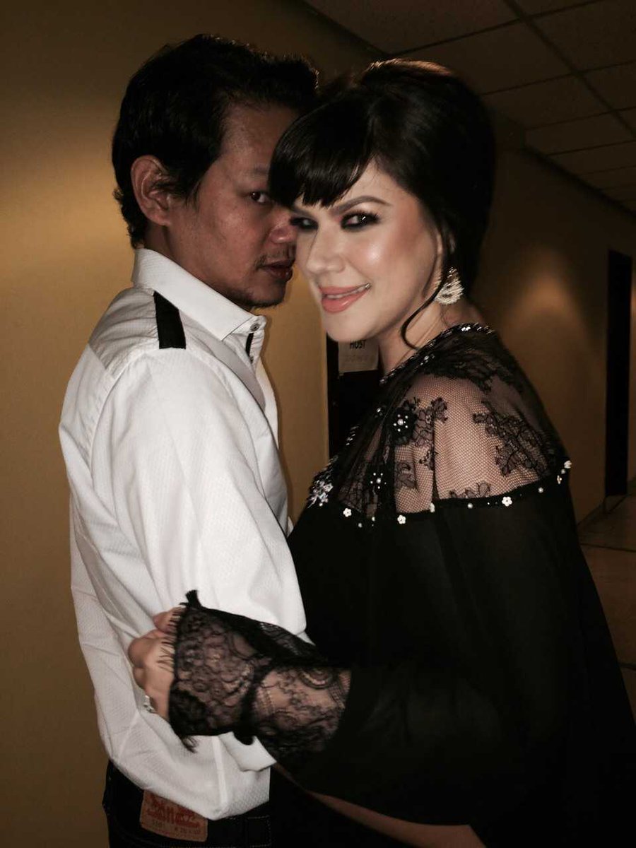 Lindajasmine7's tweet image. at #af2014 concert