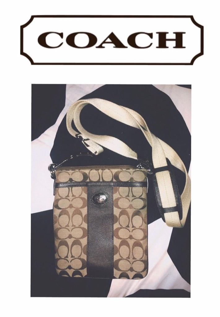 BazarrOnline's tweet photo. @En_laDelValle Vendo bolsas Juicy Couture y Coach a $700! Originales, buen estado y poco uso! RT🙏☺️ http://t.co/Je0doWpGOT