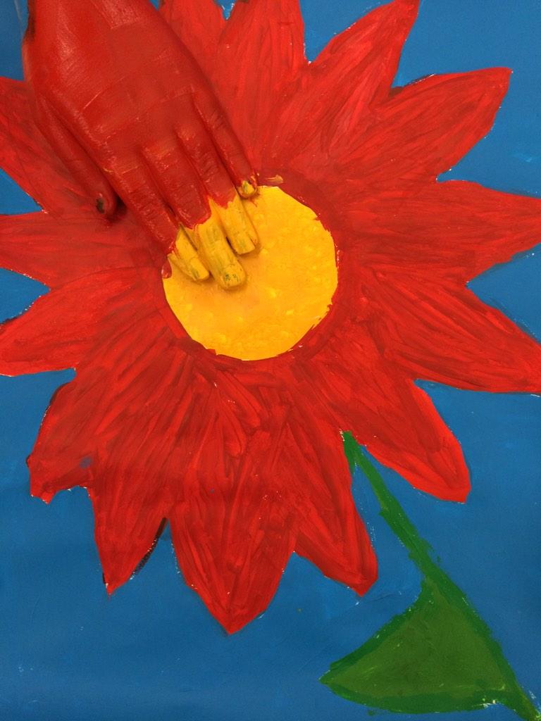alsheeler's tweet photo. Look what we did in 8th grade art today!! #paintedhands @RobertBlueMS http://t.co/OPX2D8u94I