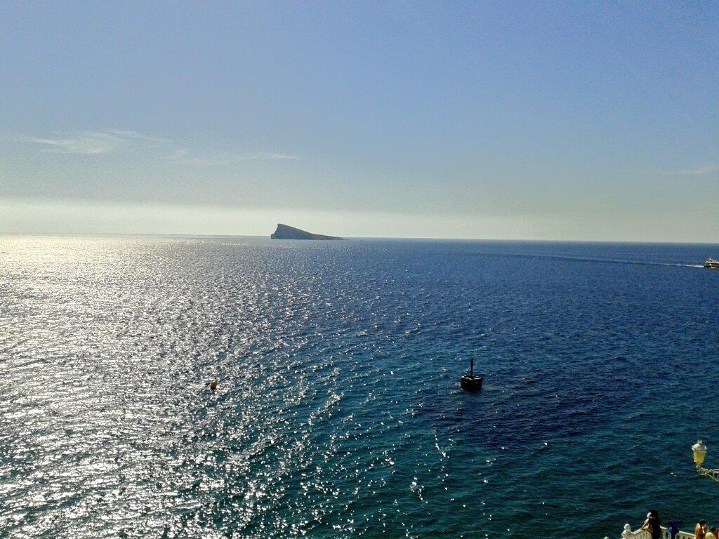 OceanManSwim's tweet photo. ¿Algun reto en mente para 2015 en aguas abiertas? @TriMontornes @TriatlonTotal @triatlon_club http://t.co/NcXsTCQp3h http://t.co/4IYUo8LPcO