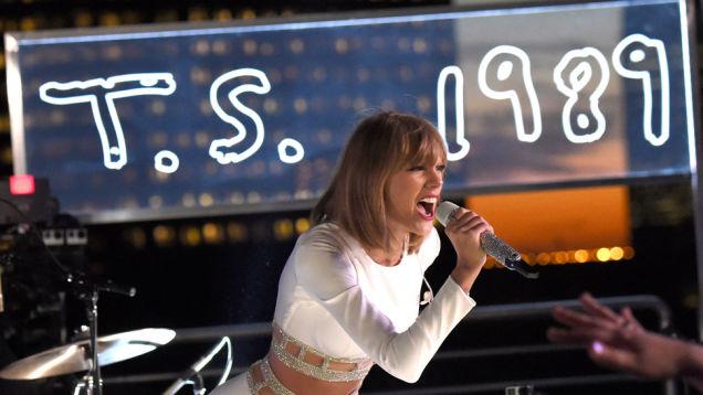 DeCompraMx's tweet photo. Taylor Swift retira sus discos de Spotify http://t.co/JohcG2rwxF http://t.co/ErDWD8m0mW