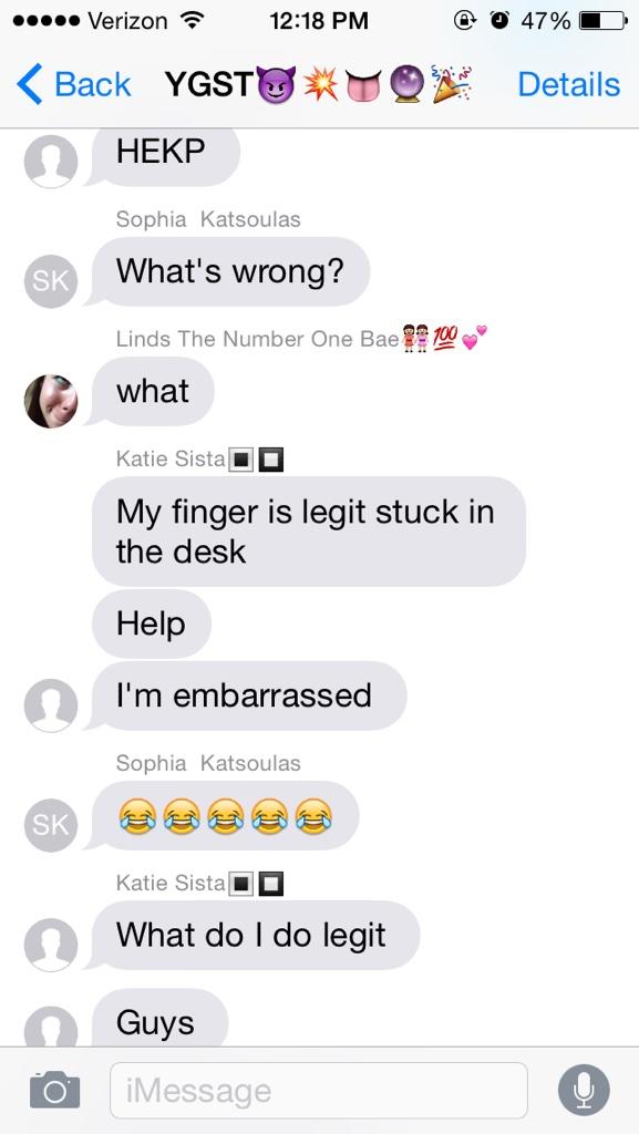 rhyanpettaway's tweet photo. She warned us #FingerStuck http://t.co/jVl6TYTmMe