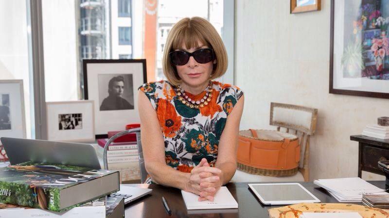 Happy Birthday Anna Wintour. Sunglasses and a bob never looked so fabulous! 