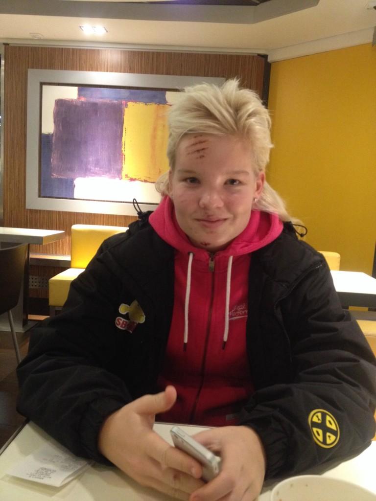 Arpinaaman kans iltapalalla. #salibandy #adidas