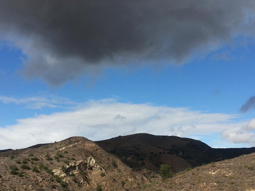 JustDucky89's tweet image. Just in case you missed how beautiful the clouds were this weekend...#SaddlebackMountains #WhitingRanch #OC