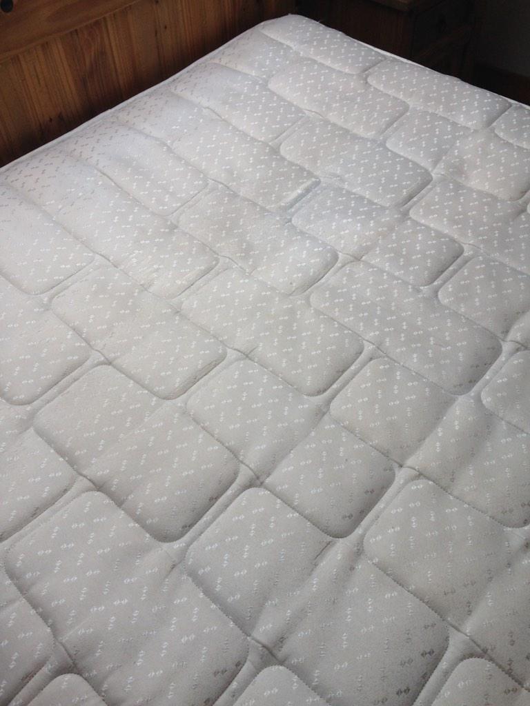 rialycarpets's tweet photo. A happy landlord, saved him buying a new mattress http://t.co/LQ6e1YnDD9