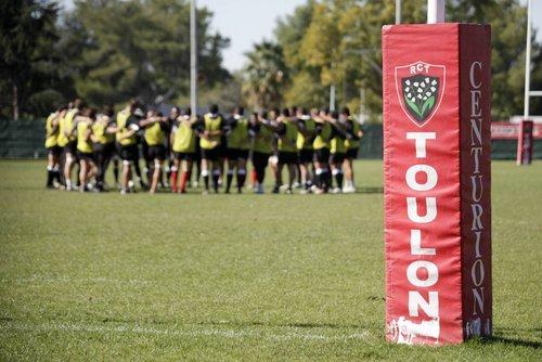 Blog_RCT's tweet photo. Trois Espoirs du RCT intègrent le groupe professionnel pour défier Castres http://t.co/ZAQX9ki5z1 http://t.co/WLFR2fo8wo