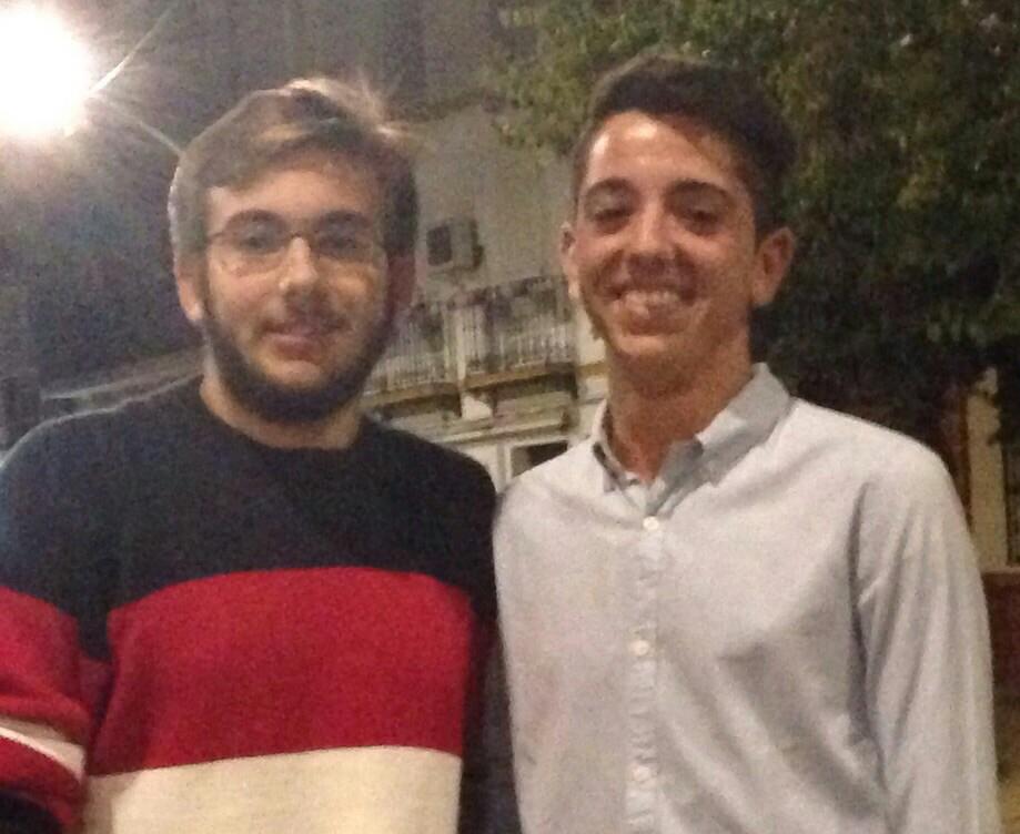 Javi_FAriza's tweet photo. Nunca está demás ver a viejos amigos..... @Cokee_23 #BienLosTios http://t.co/rnUnILAAR2