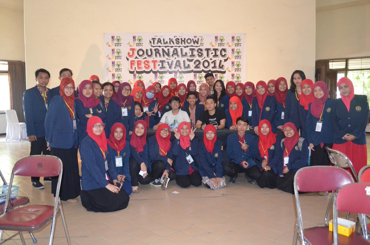 Big thanks buat <a href="/ernestprakasa/">Pria Perkasa</a> &amp; <a href="/SwetaKartika/">Sweta Kartika</a> ,kami selaku panitia mohon maaf atas segala kekurangan selama acara :)