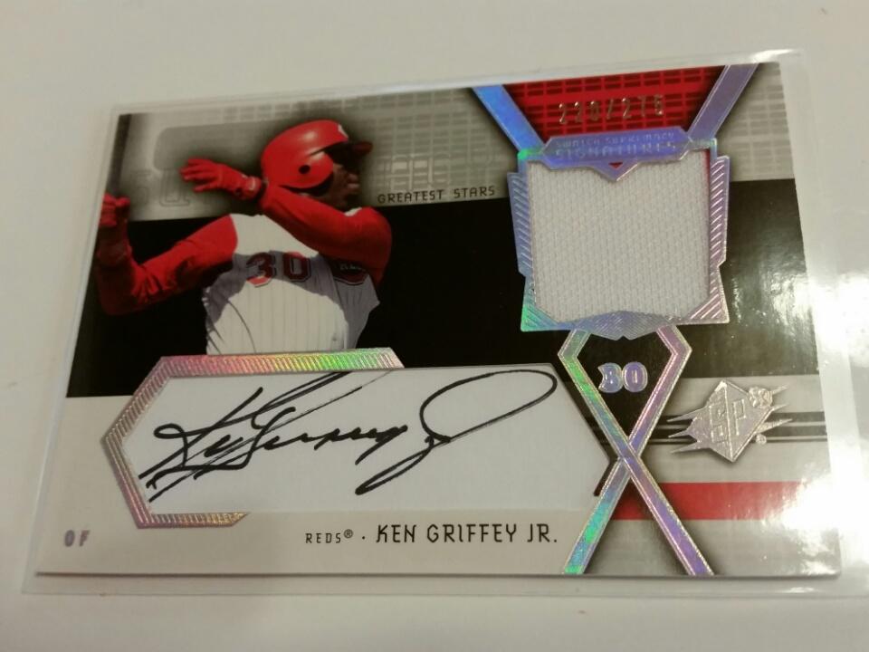 mizota0127's tweet photo. KEN GRIFFEY JR. (゜∇^d)!!
AJさんありがとうございました！
楽しかったです。
#AJPAC http://t.co/1SHznIxs5c