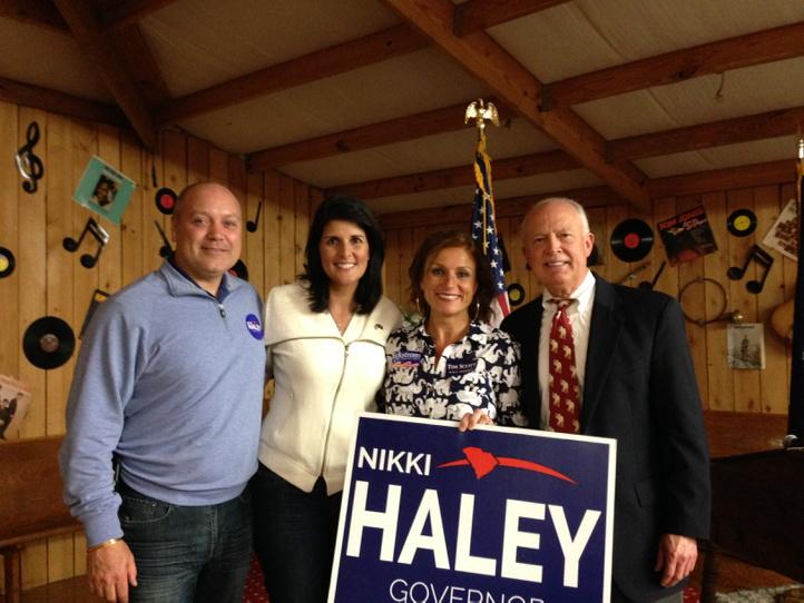 KellyHPayne's tweet image. My favorite 1st family on 2014 election eve! @nikkihaley @ComptrollerSC #GoNikki #sctweets