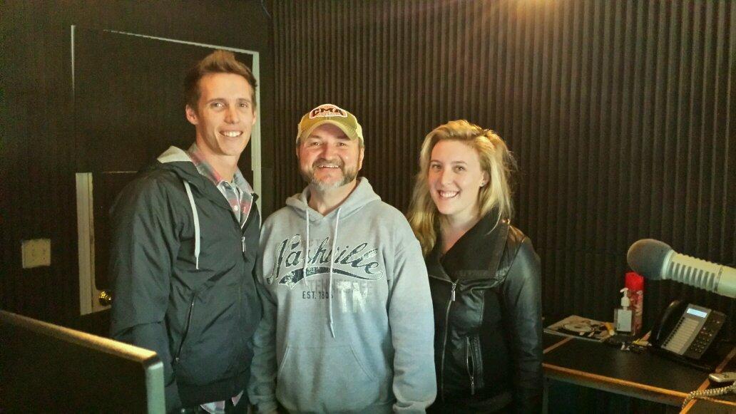 PhilipSGibbons's tweet photo. Nice visit from Crab Apple Lane today at the Country Giant! Impressive vocals! @CrabAppleLane #lovethem #greatduo http://t.co/vXhM0QKtVX