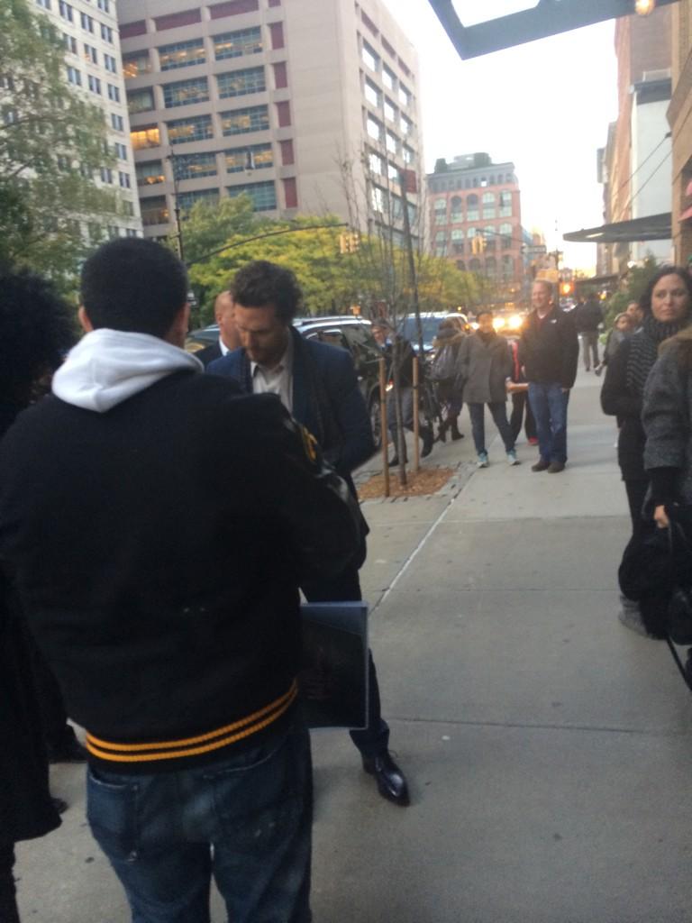 _DylanHunt's tweet photo. Casually strolling by Matthew McConaughey in NYC http://t.co/v4QzVyEMAX