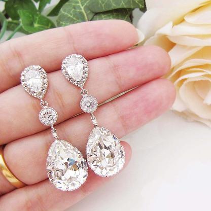 ADORN_Mag's tweet photo. We adore these fashionable baubles from @earringsnation!  #shinyobjectsyndrome http://t.co/yaQrALhDRB http://t.co/JoLZzW5vDq