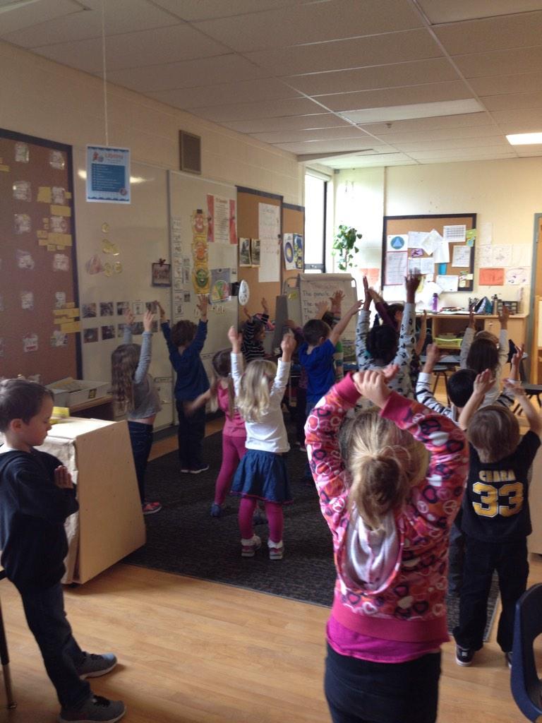 HespelerRm8FDK's tweet image. A little yoga to calm our engines and bring us back to the 'green zone' #calmalertandlearning