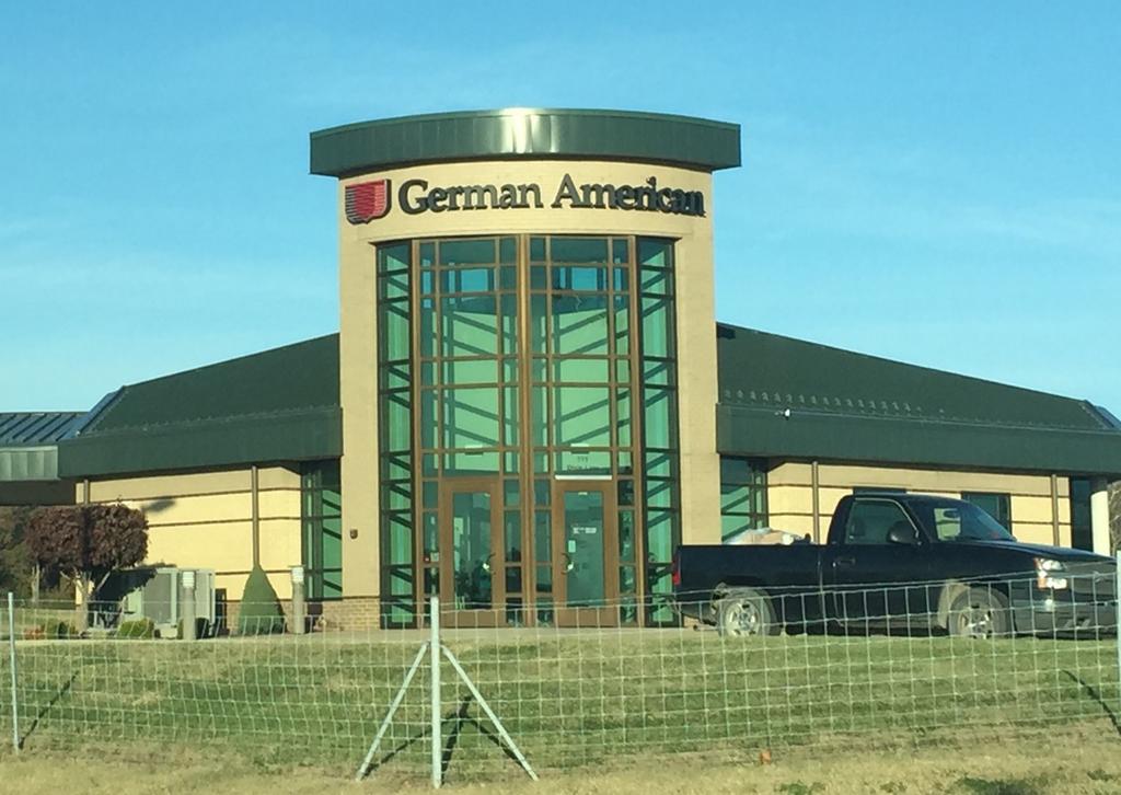 BenjaminBathke's tweet photo. Long live the German-American friendship! #GerMerican #GermanHeritage #Indiana http://t.co/MPC7ZB9632